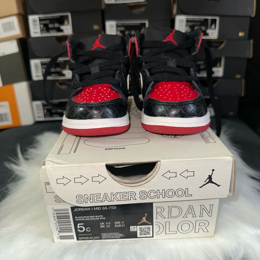 Jordan Kids' Black and Red Sneakers